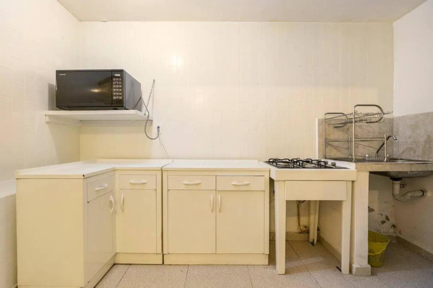 Las Almendras Apartment *
